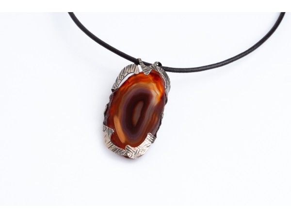 Hypnotic agate in new silver