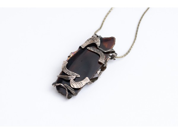 Black chocolate agate in...